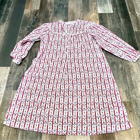 LANZ OF SALZBURG Flannel Valentine Heart Print Ruffle Lace Red Long Gown Medium - Picture 1 of 6